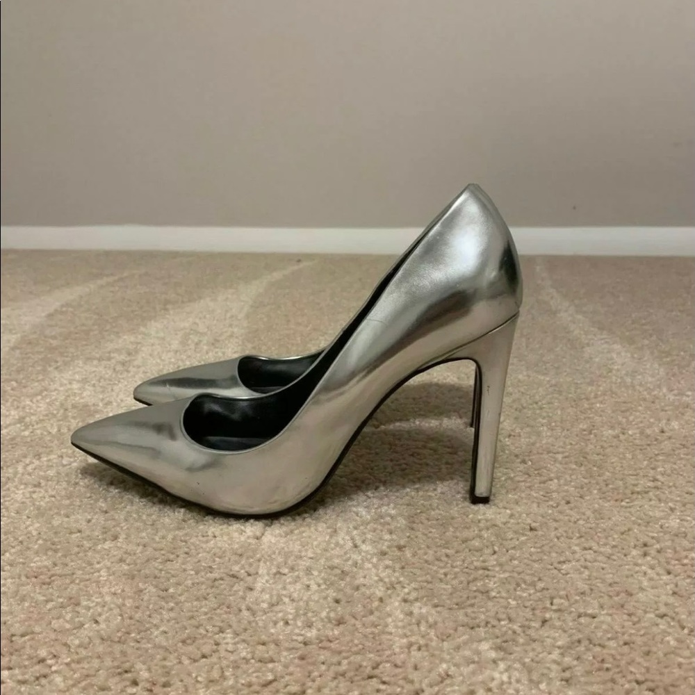 Zara Silver Metallic Pointed Heel EUR38/US7